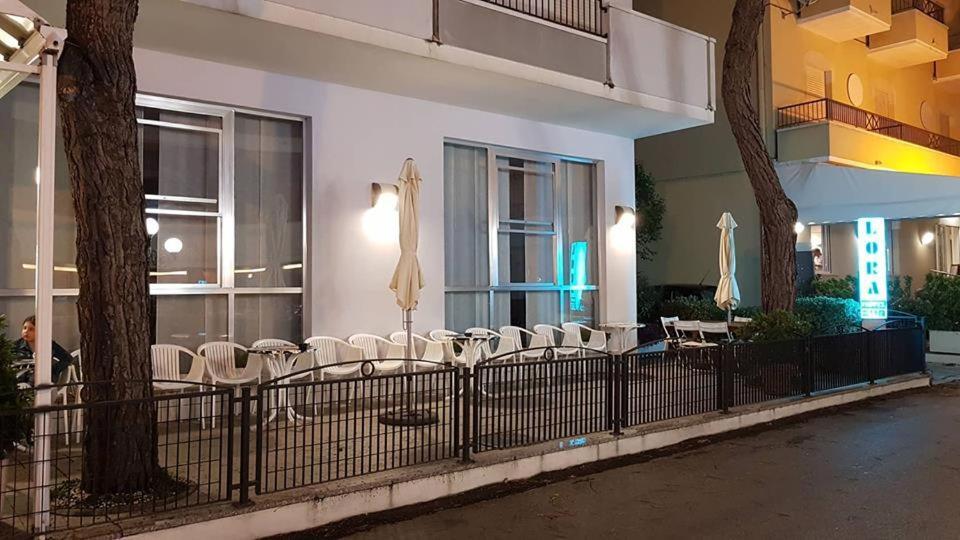 Hotel Lora Rimini Luaran gambar